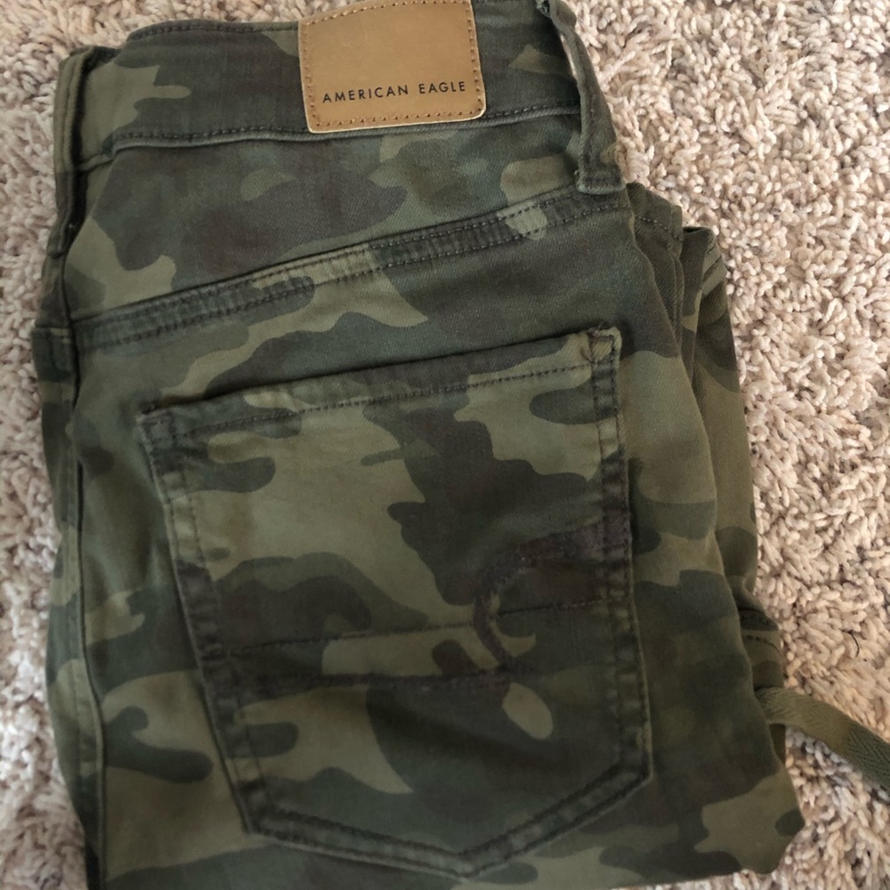 AE CAMO HIGH WAISTED JEGGINGS